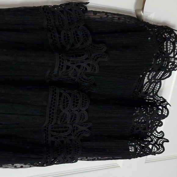 Black Lace Dex Dress - Picture 3 of 6